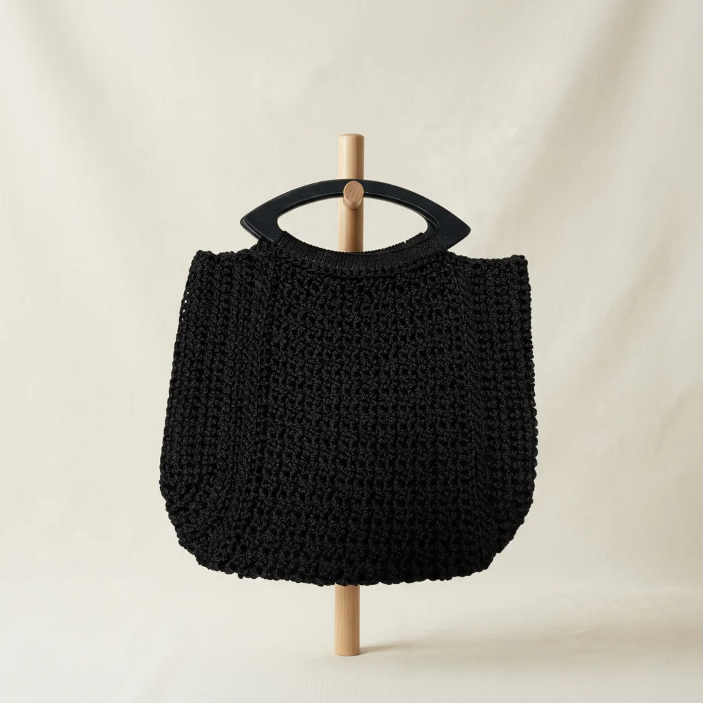 ელეგანტური შავი ჩანთა